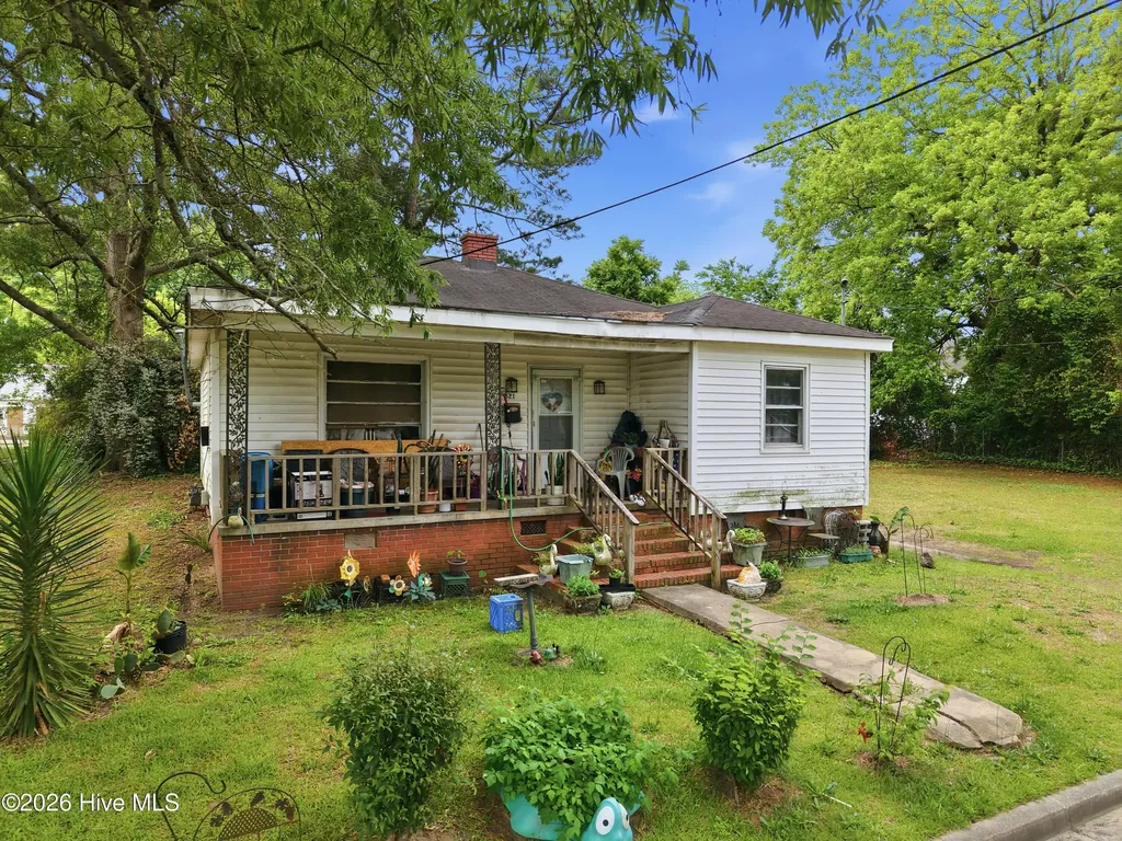 621 Harvey Street Kinston NC 28501