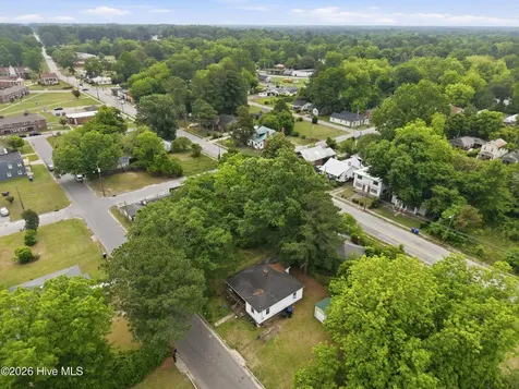 621 Harvey Street Kinston NC 28501