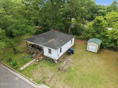 621 Harvey Street Kinston NC 28501