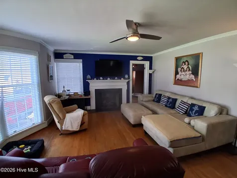 104 Locust Street Elizabeth City NC 27909