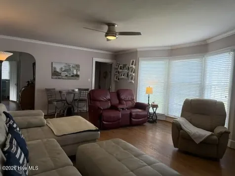 104 Locust Street Elizabeth City NC 27909