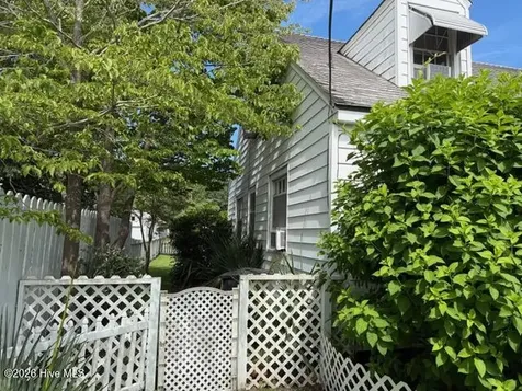 104 Locust Street Elizabeth City NC 27909