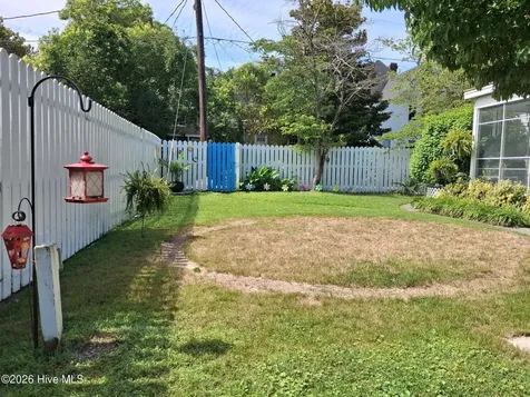 104 Locust Street Elizabeth City NC 27909