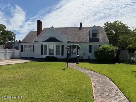 104 Locust Street Elizabeth City NC 27909