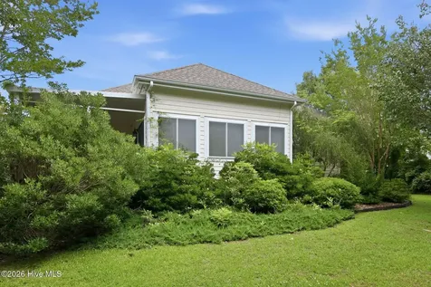 105 Pine Bluff Drive Morehead City NC 28557