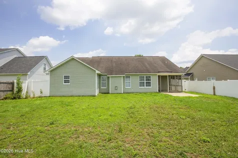 196 Lochwood Drive Raeford NC 28376