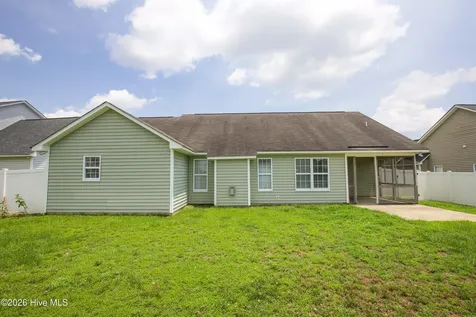 196 Lochwood Drive Raeford NC 28376