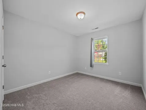 312 Reid Court N Jacksonville NC 28540