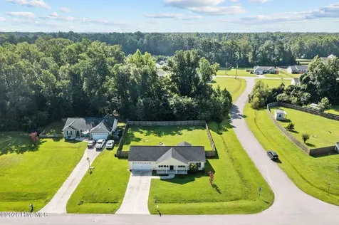 312 Reid Court N Jacksonville NC 28540