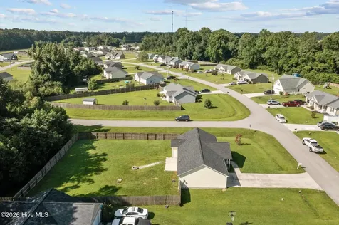312 Reid Court N Jacksonville NC 28540