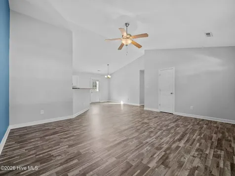 312 Reid Court N Jacksonville NC 28540