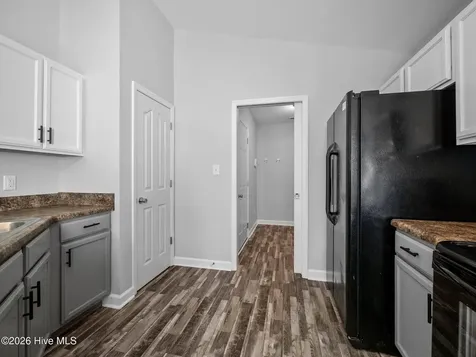 312 Reid Court N Jacksonville NC 28540