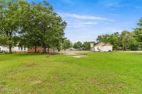 420 S Main Street Laurinburg NC 28352