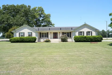 4556 Garland Highway Clinton NC 28328