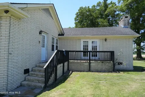 4556 Garland Highway Clinton NC 28328