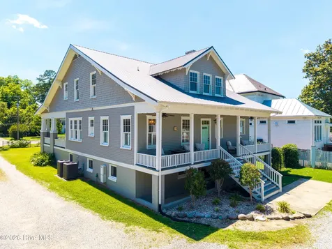 206 S King Street Windsor NC 27983