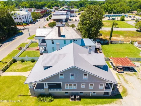 206 S King Street Windsor NC 27983