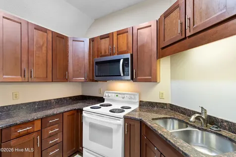 1176 Shipyard Boulevard Wilmington NC 28412