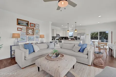 103 Beachwood Drive Surf City NC 28445