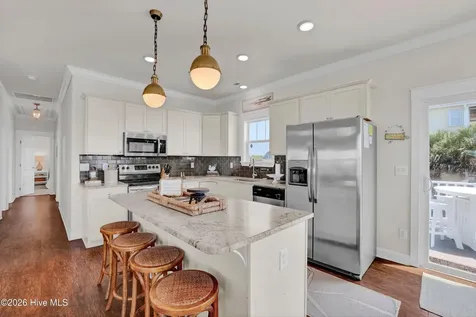 103 Beachwood Drive Surf City NC 28445