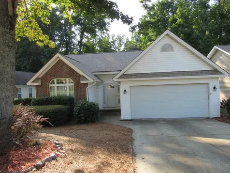 138 Kensington Way Aberdeen NC 28315