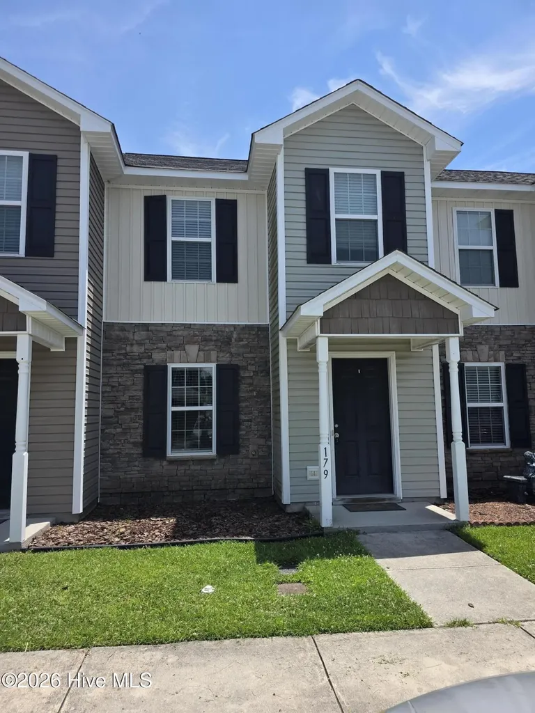 179 Glen Cannon Drive Jacksonville NC 28546