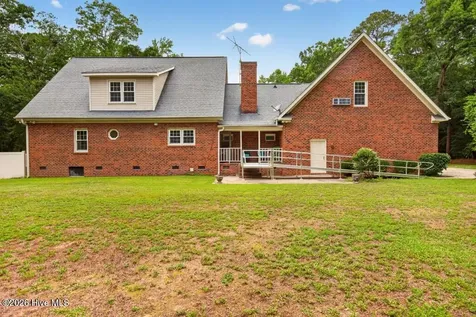 2111 Hunt Hill Place Kinston NC 28504
