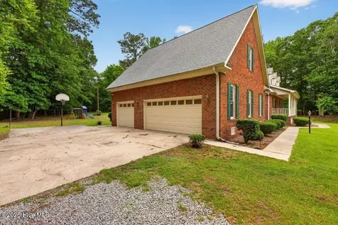 2111 Hunt Hill Place Kinston NC 28504