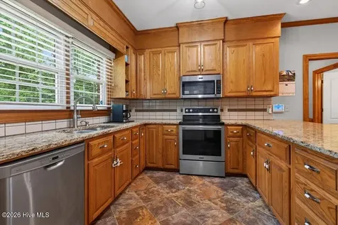 2111 Hunt Hill Place Kinston NC 28504
