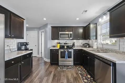301 Pine Ridge Lane Holly Ridge NC 28445