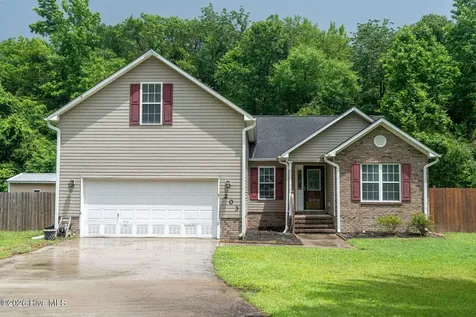 203 Saw Briar Court Jacksonville NC 28540