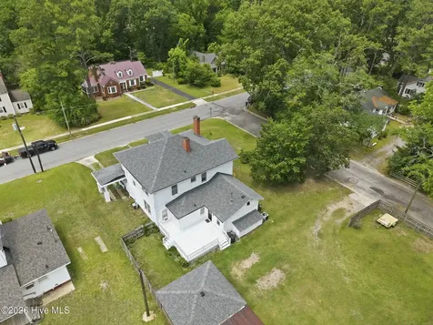 1515 Church Street Scotland Neck NC 27874