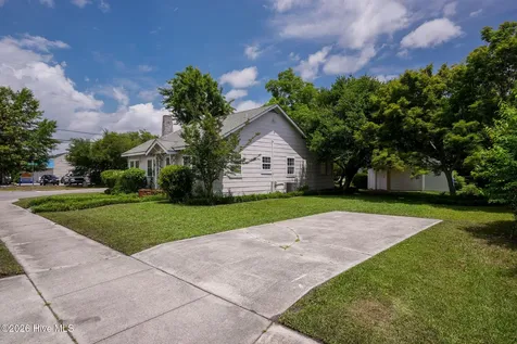 1601 S 41st Street Wilmington NC 28403