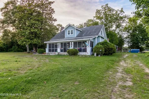 19081 Jane Shaw Road Wagram NC 28396
