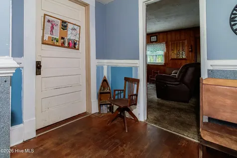 19081 Jane Shaw Road Wagram NC 28396
