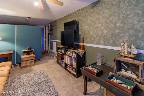 19081 Jane Shaw Road Wagram NC 28396