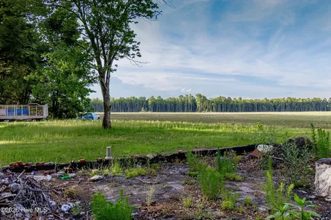 19081 Jane Shaw Road Wagram NC 28396
