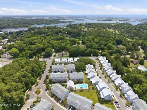 1810 Bungalow Row Wilmington NC 28409