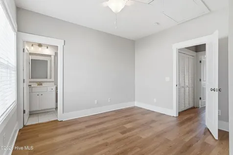 1810 Bungalow Row Wilmington NC 28409