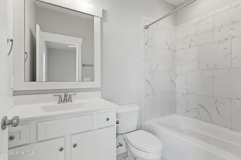 1810 Bungalow Row Wilmington NC 28409