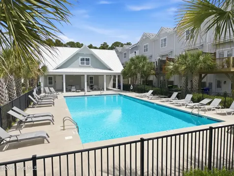 1810 Bungalow Row Wilmington NC 28409