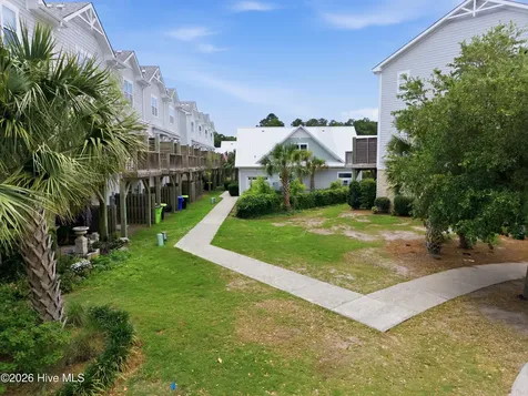 1810 Bungalow Row Wilmington NC 28409