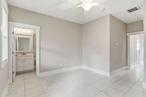 1810 Bungalow Row Wilmington NC 28409