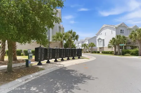 1810 Bungalow Row Wilmington NC 28409