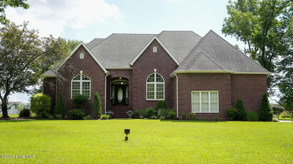 272 Whites Crossing Lane Whiteville NC 28472