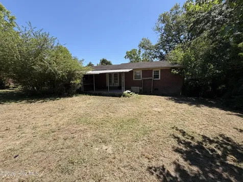 1116 Riverside Circle Spring Lake NC 28390