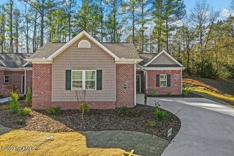 800 Lighthorse Circle Aberdeen NC 28315