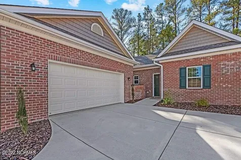 800 Lighthorse Circle Aberdeen NC 28315