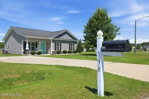 198 Asheberne Drive Washington NC 27889