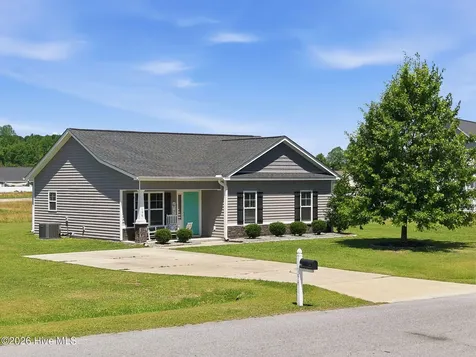 198 Asheberne Drive Washington NC 27889